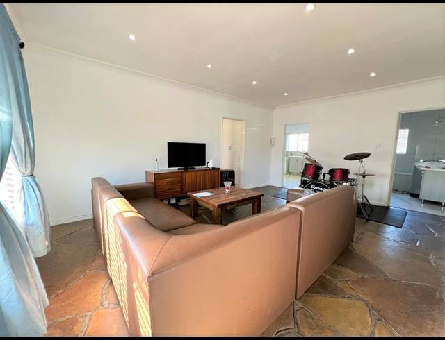 3 BEDROOM HOUSE FOR SALE IN WELCOME